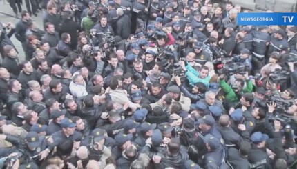 Уличные беспорядки в Грузии