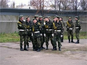 В воинской части на Полтавщине возбудили сразу три дела за 