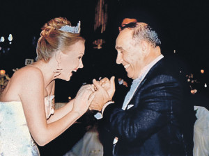 Турецкий миллиардер разводится с белорусской женой