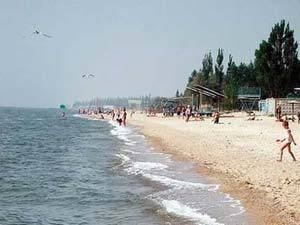 В Крыму уже пять пляжей закрыты для отдыхающих 