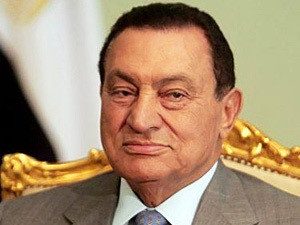 Экс-глава Египта Хосни Мубарак отрицает свою вину