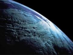 У Земли раньше было два спутника