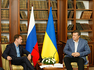 Янукович и Медведев на курорте поговорят о 