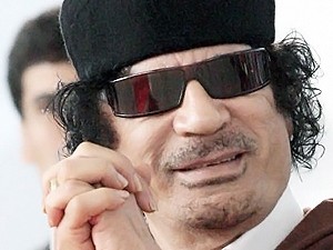 В Триполи снова стреляют: Каддафи говорит, что захватил город