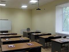 Суд постановил закрыть в Макеевке три украинские школы