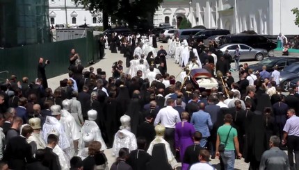 В Киеве похоронили митрополита Владимира 