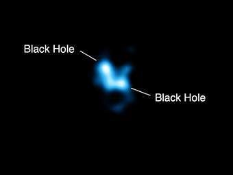 Астрономы обнаружили уникальную пару черных дыр