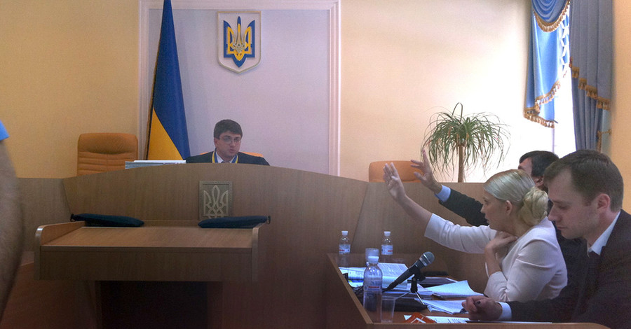 Суд над Тимошенко: Киреев почитал показания экс-премьера и закрыл заседание