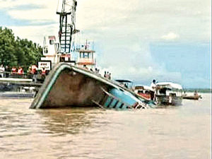 При крушении парома у берегов Танзании утонуло более 200 человек