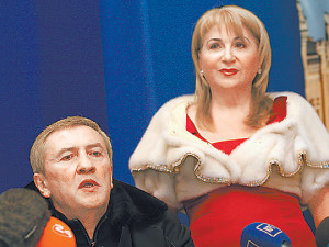Черновецкий и Айвазова уже в Киеве. Готовятся к встрече