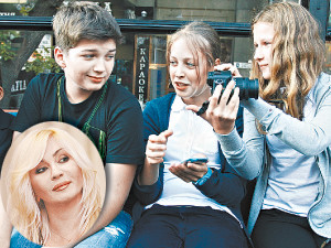 Звездные дети прогулялись по Киеву и рассказали о родителях