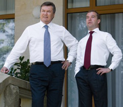 Янукович проведет выходные на даче Медведева 