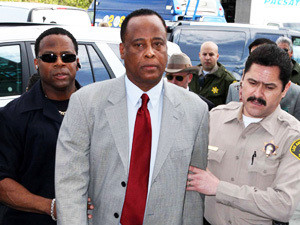 В США выбрали присяжных по делу о непредумышленном убийстве Майкла Джексона