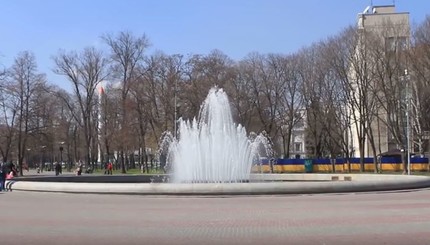 В Днепропетровске уже включили фонтаны 