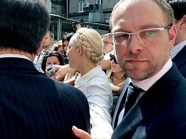 Прокуратуре не удалось свормулировать новое обвинение против Тимошенко