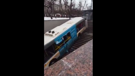 В Москве автобус протаранил толпу людей, есть погибшие, много раненых