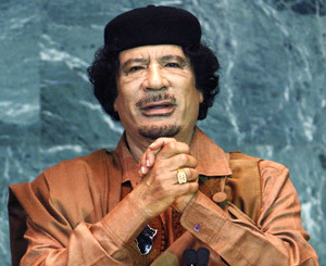 Тело Каддафи хотят утопить в море или похоронить втайне от родственников