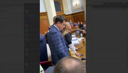 Закон о земле: Тимошенко заблокировала место Разумкова