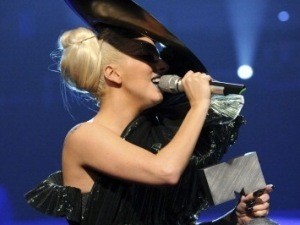 Леди Гага – вновь певица года