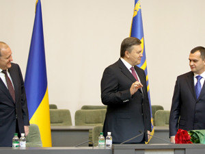 Зачем Янукович тасует кадры?