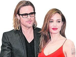 Анджелина Джоли и Гвинет Пэлтроу подразнили мужей смелыми декольте
