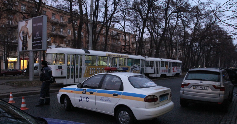 В Днепропетровске заминировали трамвай
