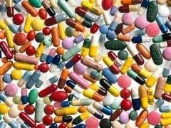 Янукович разрешил ввозить в Украину незарегистрированные лекарства