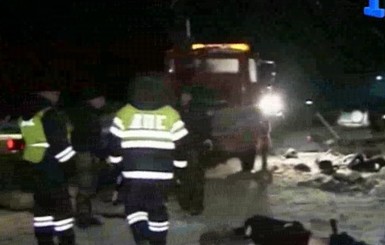 Под Москвой белорусская фура раздавила микроавтобус с украинцами: 8 человек погибли, еще трое в реанимации