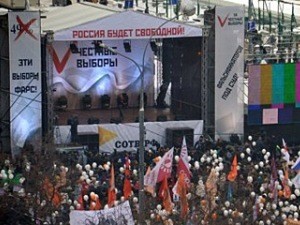 В Москве - огромный затор из желающих попасть на митинг
