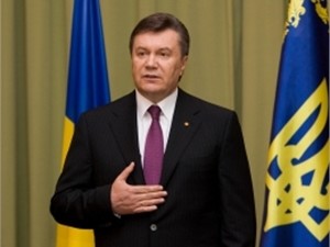 Янукович посоветовал украинцам молить Бога о помощи