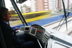 В Киеве во время презентации задымился новый скоростной трамвай
