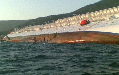 Внутри Costa Concordia нашли живого человека