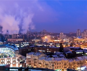 Киевский блоггер порадовал киевлян фотографиями заснеженной площади Победы
