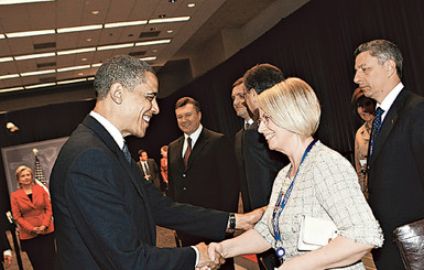 Обама решил позавтракать в обществе Анны Герман и Евгении Тимошенко 