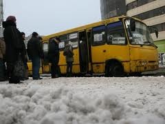 В Украине сегодня отменили больше тысячи междугородних рейсов