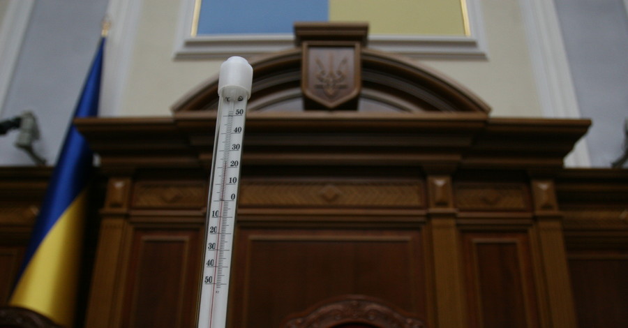 У Ахметова в парламенте самое теплое место