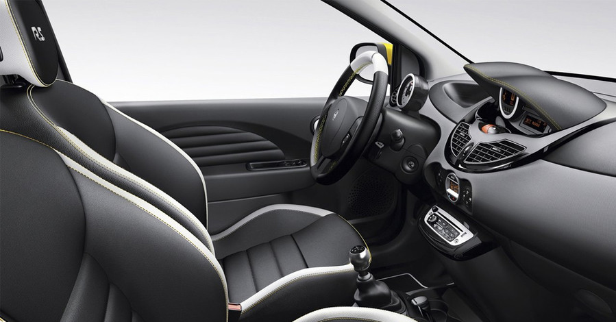 Renault Twingo RS получил новый облик 