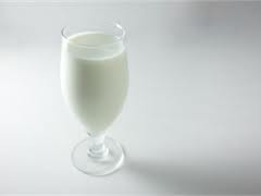 Россия тоже запретила ввоз белорусского молока