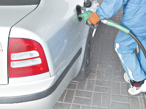 Бензин может превысить отметку в 11 гривен 