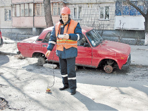 Лозоходцы XXI века, или Как в Киеве ищут прорывы труб 