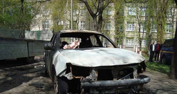 В Кременчуге сгорели машины редактора газеты и директора коммунального предприятия
