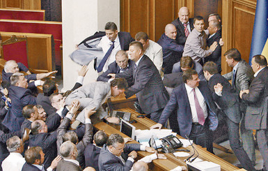 Депутатов не пугают драки за русский язык 