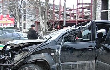 Ужасное ДТП в Одессе: двух пешеходов увезла 
