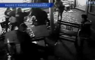 В Сети появилось видео стрельбы в ресторане Буковеля