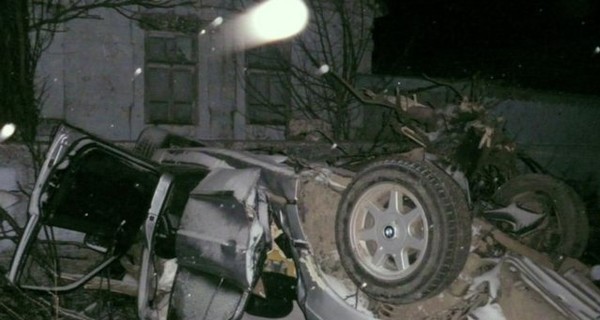 В аварии BMW под Одессой погибли трое парней