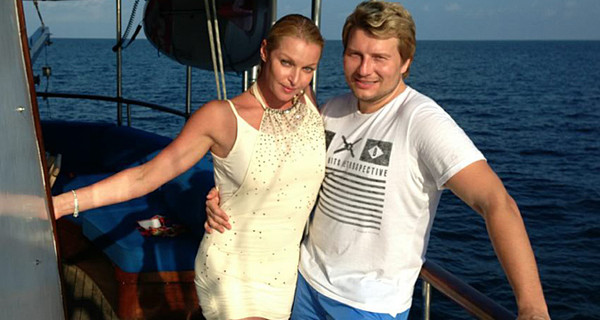 Николай Басков и Анастасия Волочкова обнажились на Мальдивах 