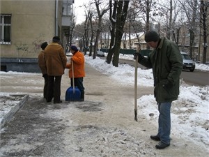 В Киеве ледовый апокалипсис - дороги превратились в зеркала