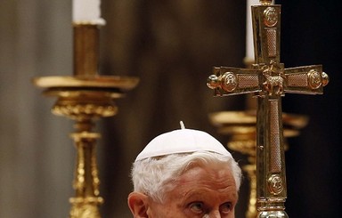 Папа Римский отрекается от престола из-за болезни