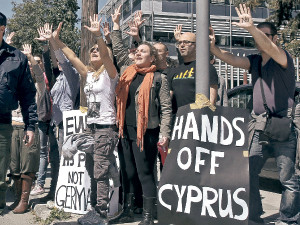 Ударит ли по украинцам банковский кризис на Кипре?
