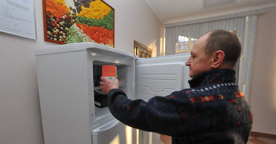 Не выбрасывайте старый холодильник на улицу! 